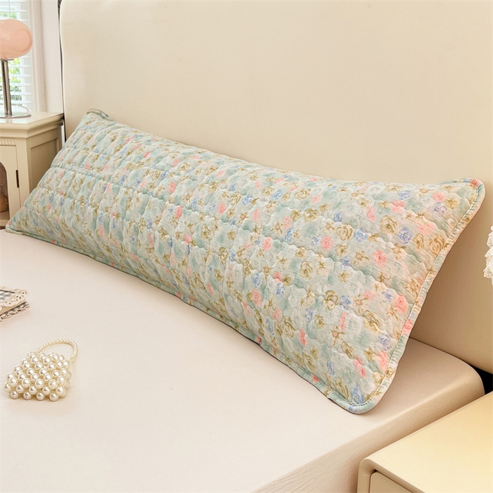 91家纺网 家纺一手货源 找家纺 梦舒羽 2025新款云感双层纱夹棉双人枕套情侣1.5m枕芯套1.8床加厚枕头套 春日初见