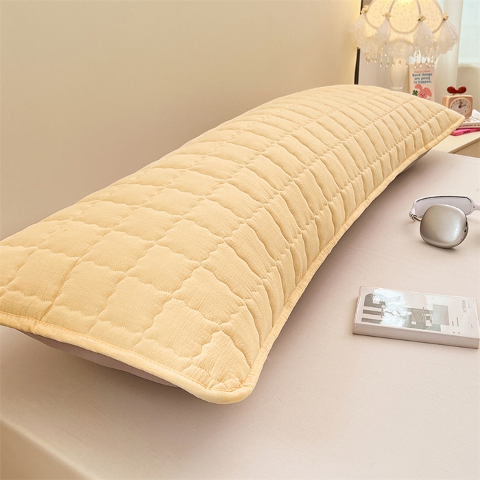 91家纺网 家纺一手货源 找家纺 梦舒羽 2025新款云感双层纱夹棉双人枕套情侣1.5m枕芯套1.8床加厚枕头套 奶酪黄