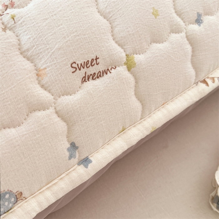 91家纺网 家纺一手货源 找家纺 梦舒羽 2025新款云感双层纱夹棉双人枕套情侣1.5m枕芯套1.8床加厚枕头套 假日小熊