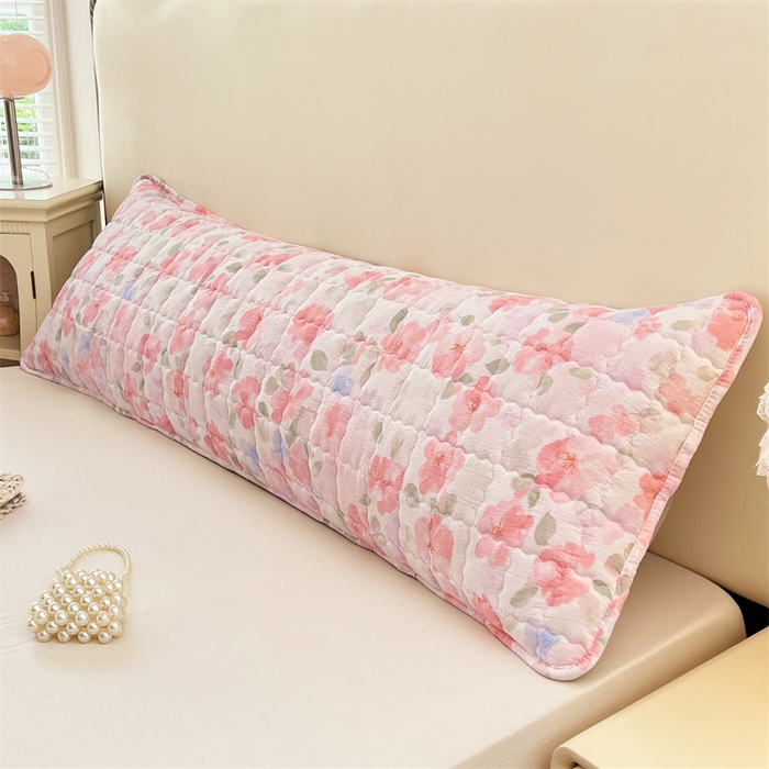 91家纺网 家纺一手货源 找家纺 梦舒羽 2025新款云感双层纱夹棉双人枕套情侣1.5m枕芯套1.8床加厚枕头套 倾城之恋