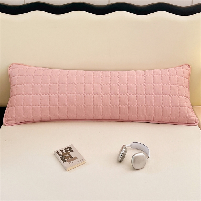 91家纺网 家纺一手货源 找家纺 梦舒羽 2025新款云感双层纱夹棉双人枕套情侣1.5m枕芯套1.8床加厚枕头套 告白粉