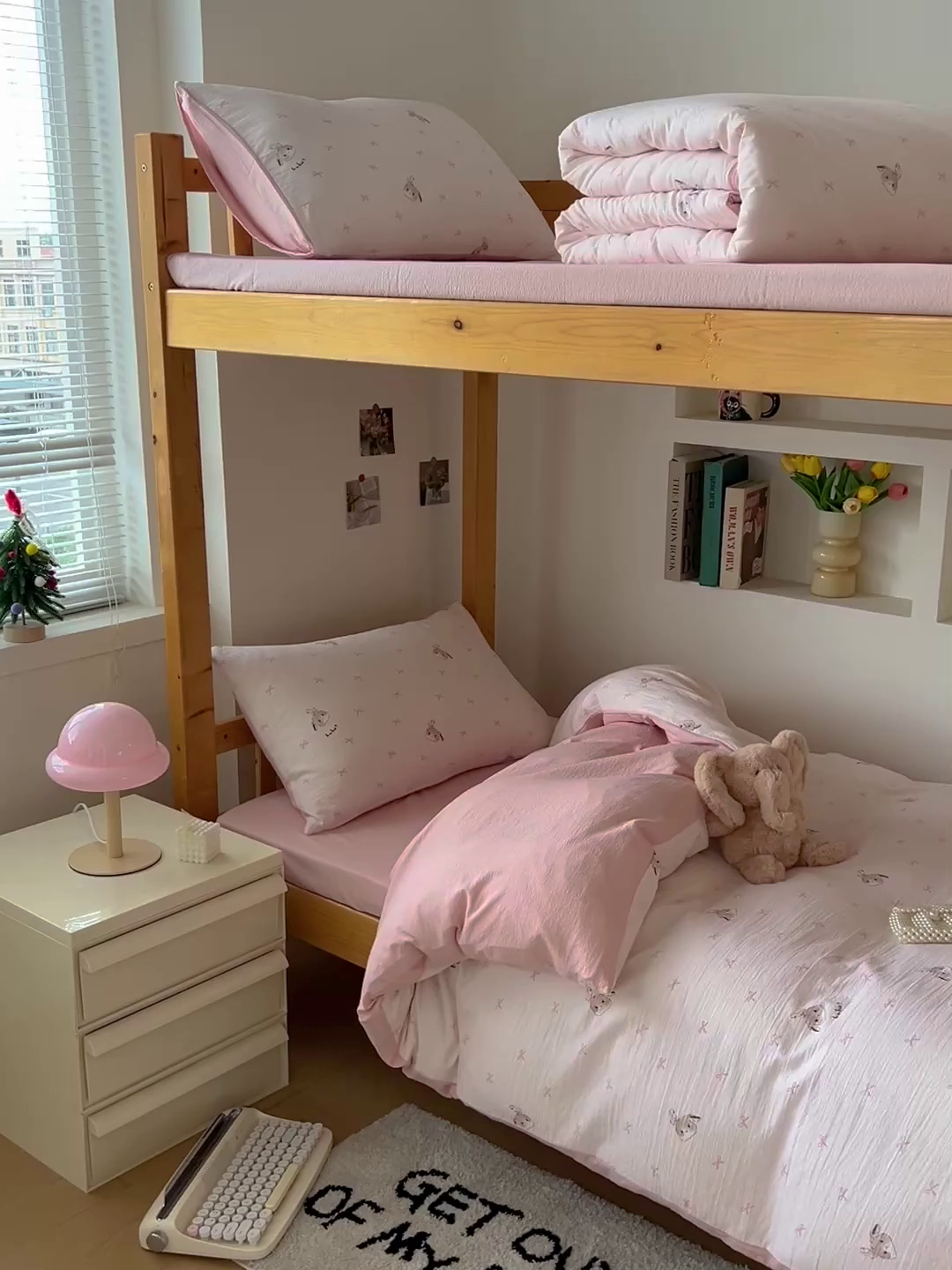 91家纺网 家纺一手货源 找家纺 名兮家居 2025新款皱皱棉学生床宿舍上下铺三件套六件套 粉色小兔