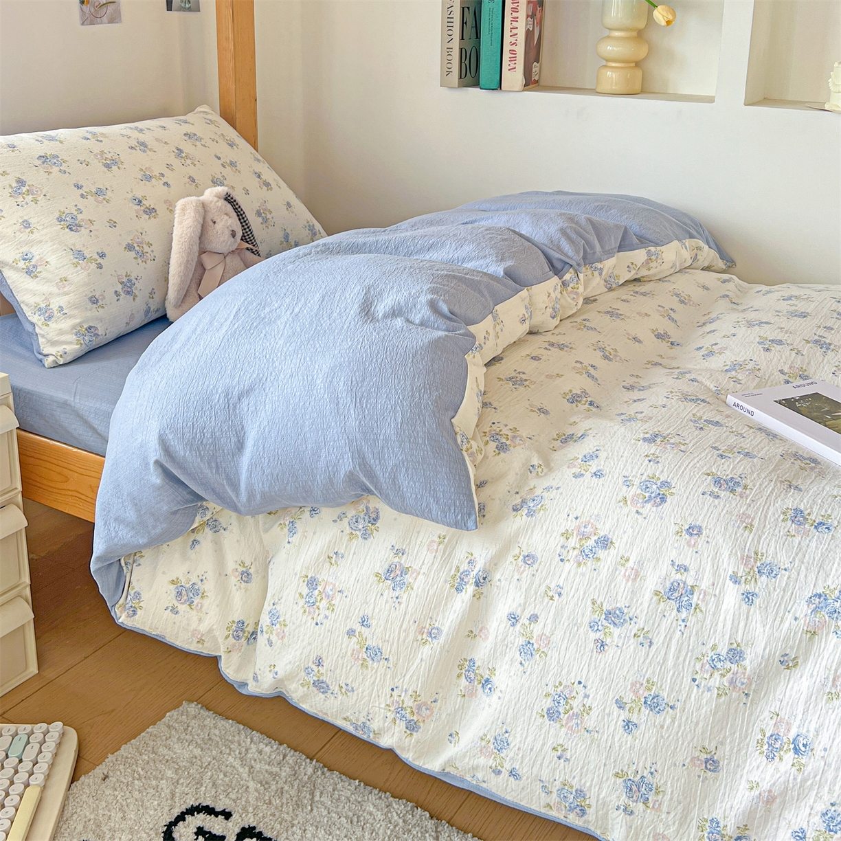 91家纺网 家纺一手货源 找家纺 名兮家居 2025新款皱皱棉学生床宿舍上下铺三件套六件套 兰香入梦