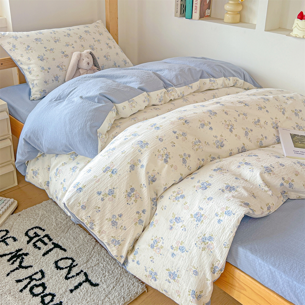 91家纺网 家纺一手货源 找家纺 名兮家居 2025新款皱皱棉学生床宿舍上下铺三件套六件套 兰香入梦