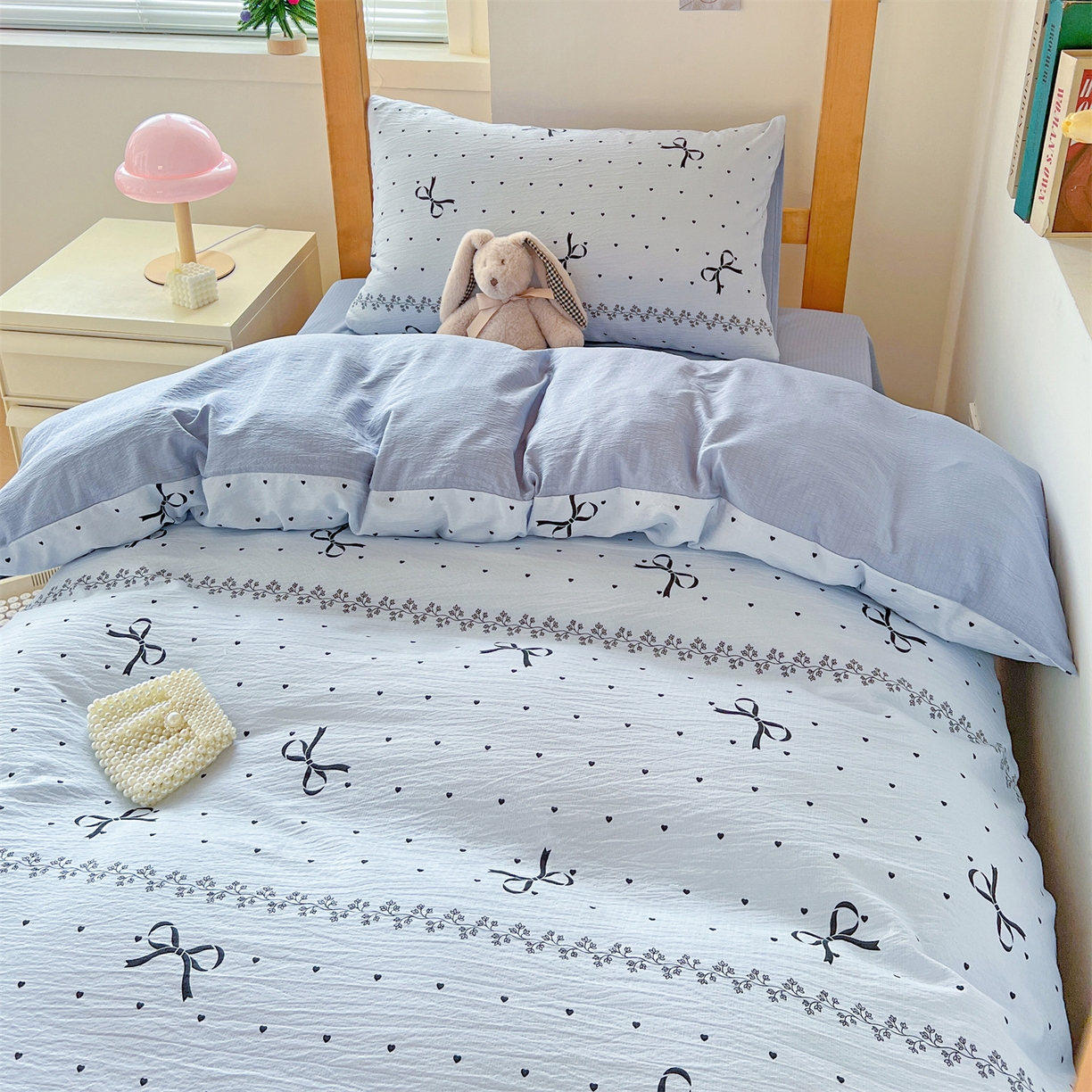 91家纺网 家纺一手货源 找家纺 名兮家居 2025新款皱皱棉学生床宿舍上下铺三件套六件套 蓝色爱心