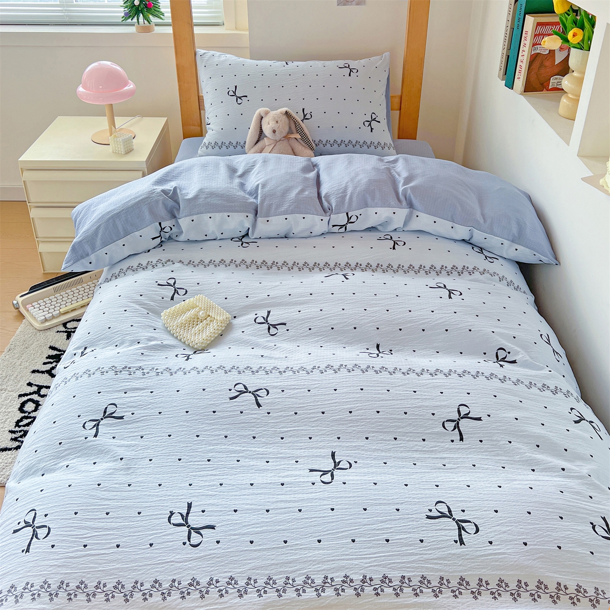 91家纺网 家纺一手货源 找家纺 名兮家居 2025新款皱皱棉学生床宿舍上下铺三件套六件套 蓝色爱心