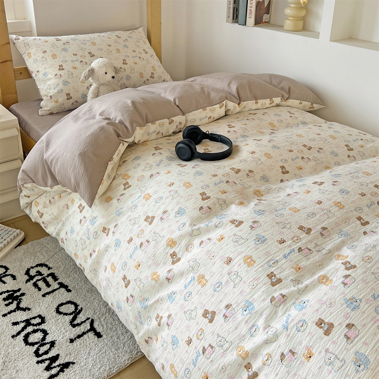 91家纺网 家纺一手货源 找家纺 名兮家居 2025新款皱皱棉学生床宿舍上下铺三件套六件套 泡芙狗