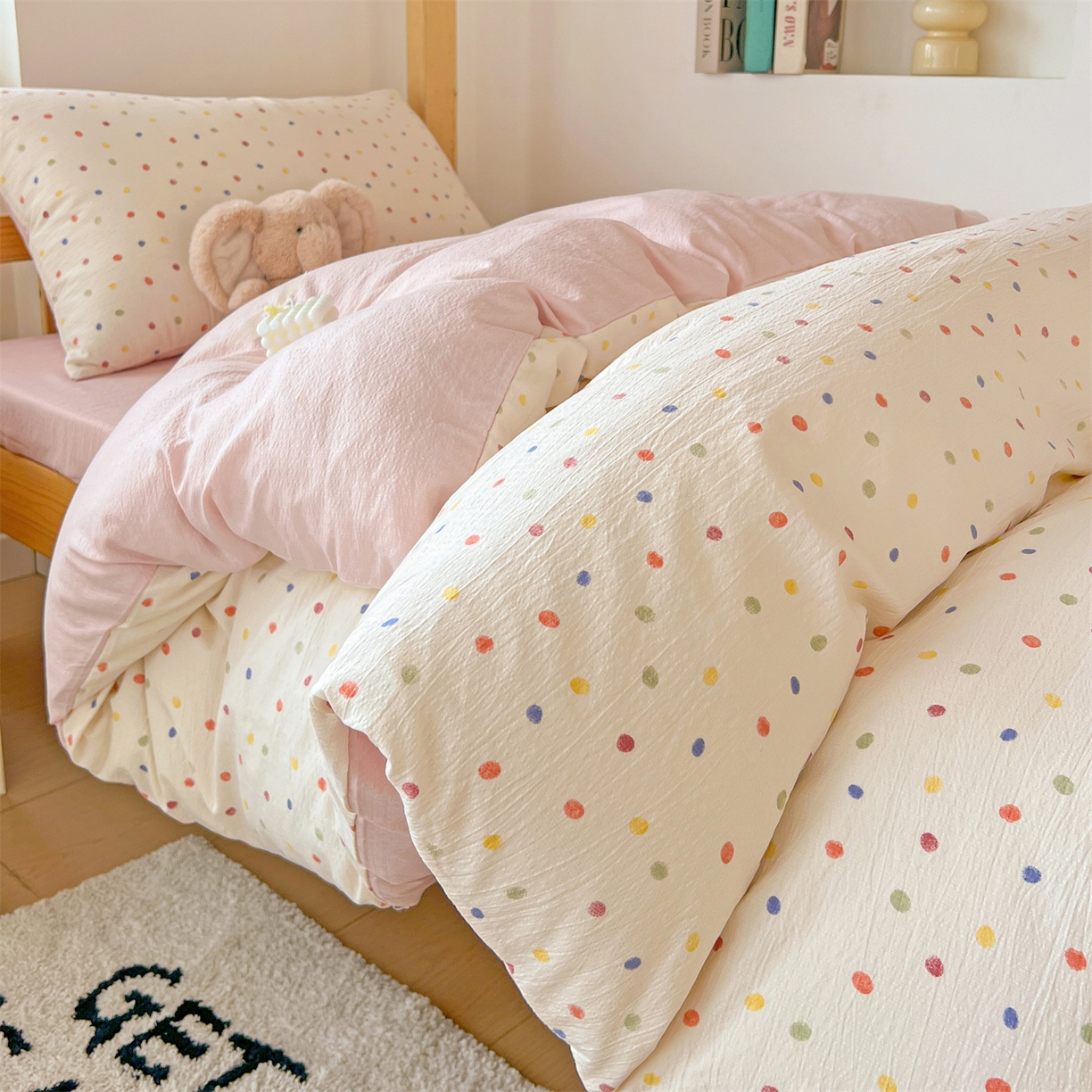 91家纺网 家纺一手货源 找家纺 名兮家居 2025新款皱皱棉学生床宿舍上下铺三件套六件套 心动波点