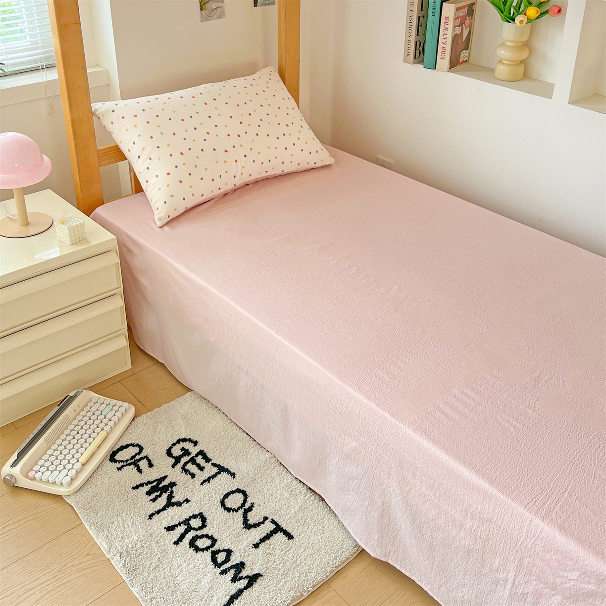 91家纺网 家纺一手货源 找家纺 名兮家居 2025新款皱皱棉学生床宿舍上下铺三件套六件套 心动波点