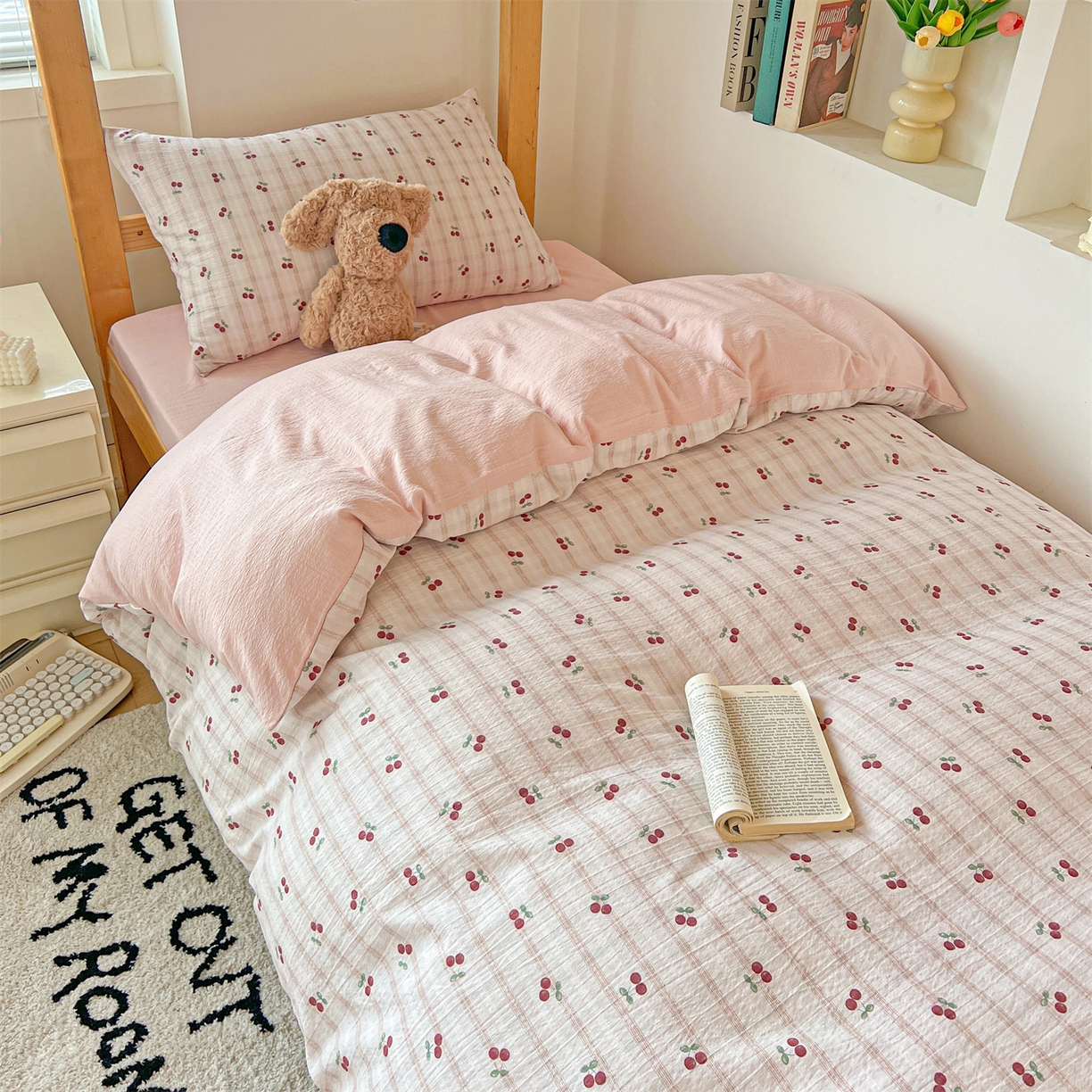91家纺网 家纺一手货源 找家纺 名兮家居 2025新款皱皱棉学生床宿舍上下铺三件套六件套 樱桃可可