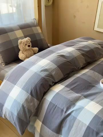 91家纺网 家纺一手货源 找家纺 （总）恒爱家纺 2025新款学生季全棉印花格子三件套