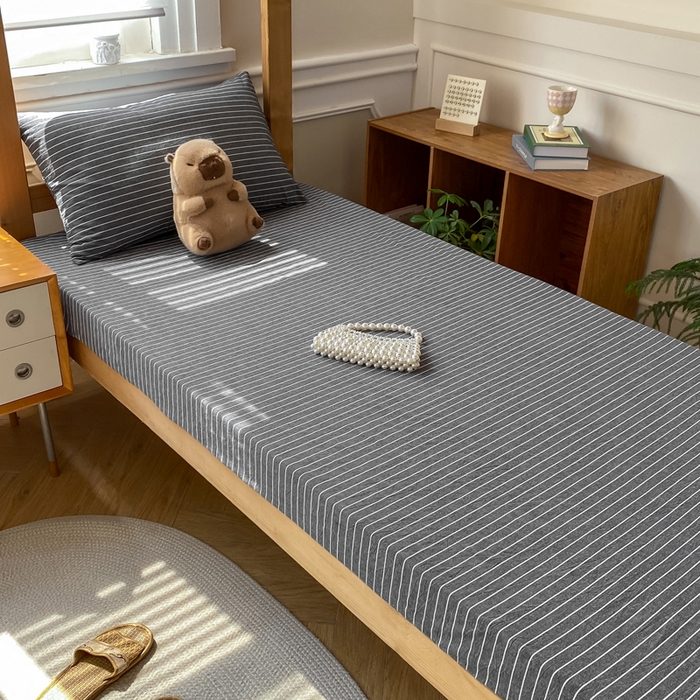 91家纺网 家纺一手货源 找家纺 恋人优选 2025新款儿童学生宿舍上下铺全棉纯棉色织床笠单品单床笠床笠单件-无标款系列二 灰细条