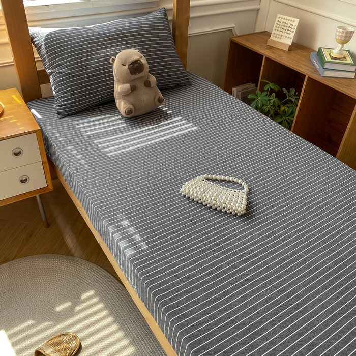 91家纺网 家纺一手货源 找家纺 恋人优选 2025新款儿童学生宿舍上下铺全棉纯棉色织床笠单品单床笠床笠单件-无标款系列二 灰细条