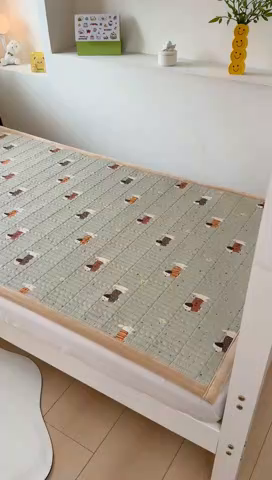 91家纺网 家纺一手货源 找家纺 恒爱家纺 2025新款学生季全棉宝宝绒双面款床护垫 斗牛犬