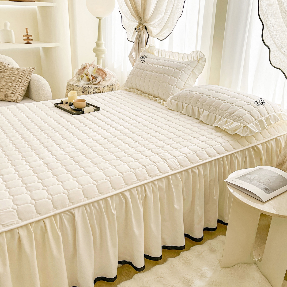 91家纺网 家纺一手货源 找家纺 笠裙家纺 2025新款A类110克水洗棉新疆棉花夹棉单床裙 床裙单件 棉花-米白