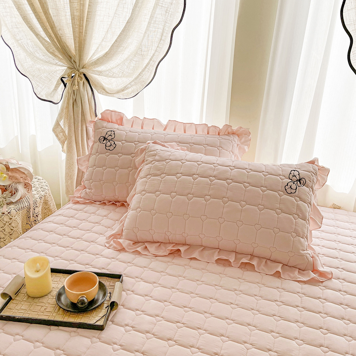 91家纺网 家纺一手货源 找家纺 笠裙家纺 2025新款A类110克水洗棉新疆棉花夹棉单床裙 床裙单件 棉花-玫瑰粉