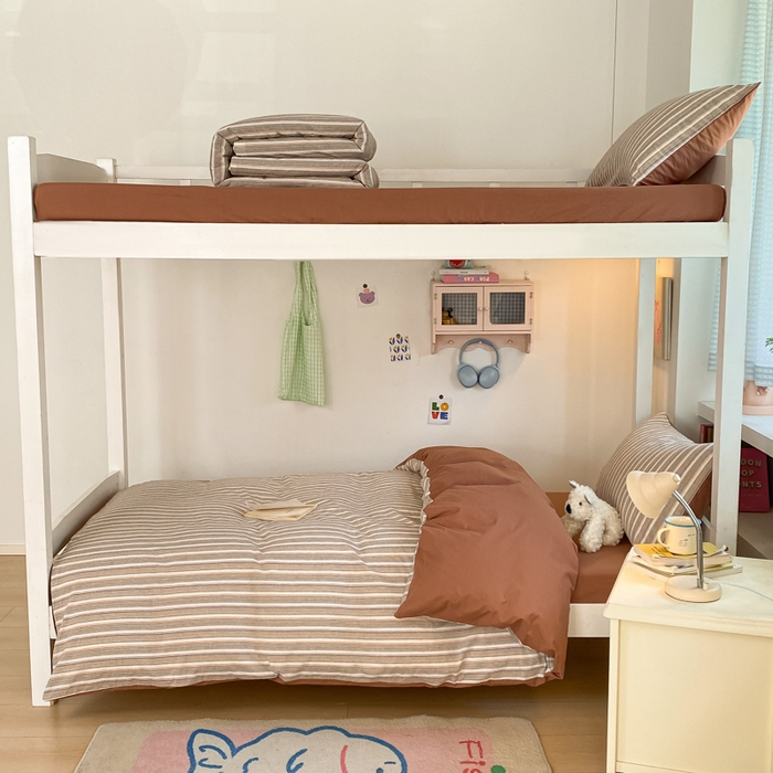 91家纺网 家纺一手货源 找家纺 寐居家纺 2025新款亲肤舒适全棉纯棉色织水洗棉学生三件套 布丁-咖