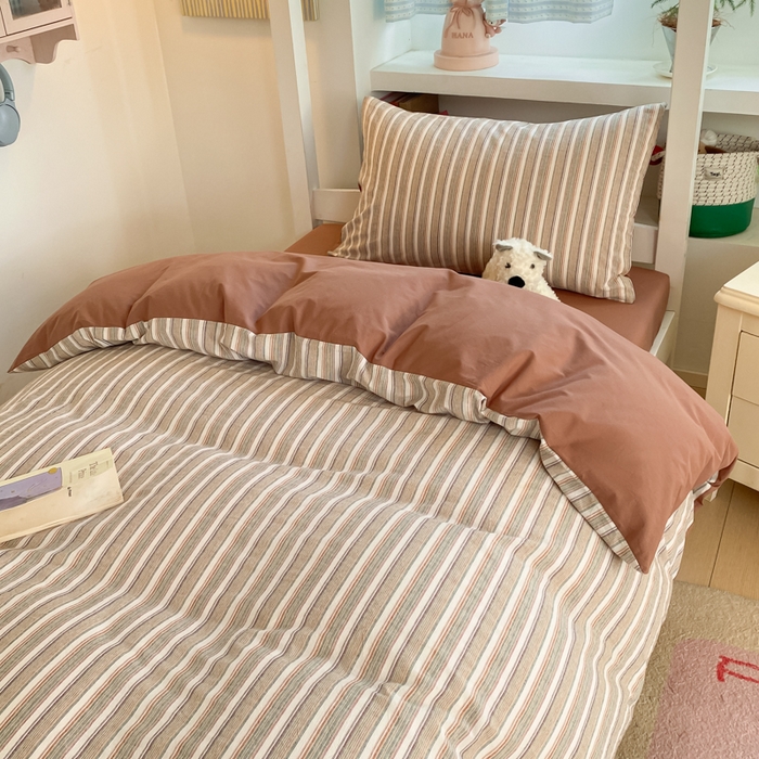 91家纺网 家纺一手货源 找家纺 寐居家纺 2025新款亲肤舒适全棉纯棉色织水洗棉学生三件套 布丁-咖