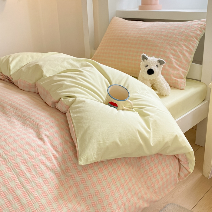 91家纺网 家纺一手货源 找家纺 寐居家纺 2025新款亲肤舒适全棉纯棉色织水洗棉学生三件套 莫尼-红