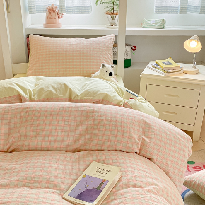 91家纺网 家纺一手货源 找家纺 寐居家纺 2025新款亲肤舒适全棉纯棉色织水洗棉学生三件套 莫尼-红