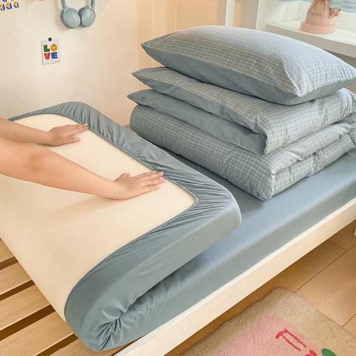 91家纺网 家纺一手货源 找家纺 寐居家纺 2025新款亲肤舒适全棉纯棉色织水洗棉学生三件套 莫尼-蓝