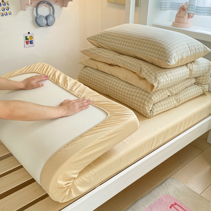 91家纺网 家纺一手货源 找家纺 寐居家纺 2025新款亲肤舒适全棉纯棉色织水洗棉学生三件套 哈曼-黄