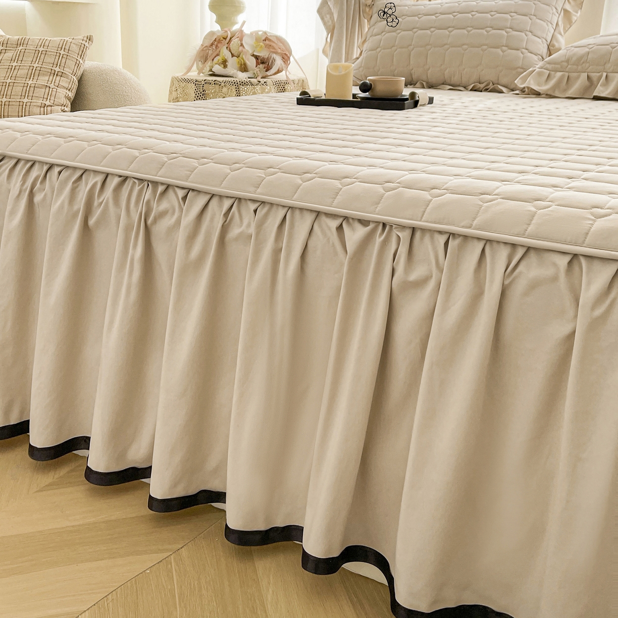 91家纺网 家纺一手货源 找家纺 笠裙家纺 2025新款A类110克水洗棉新疆棉花夹棉单床裙 床裙单件 棉花-浅咖