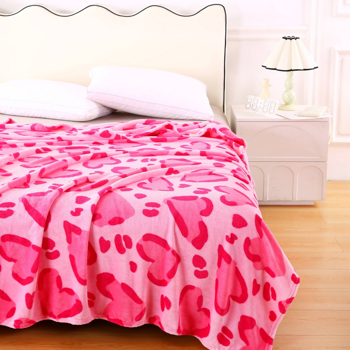 91家纺网 家纺一手货源 找家纺 （总）璐维斯 2025新款直播260g法莱绒毯子牛奶绒印花毛毯沙发巾沙发毯跨境外贸