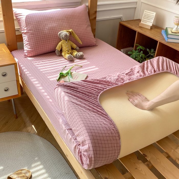 91家纺网 家纺一手货源 找家纺 恋人优选 2025新款儿童学生宿舍上下铺全棉纯棉色织床笠单品单床笠床笠单件-无标款系列二 小粉格