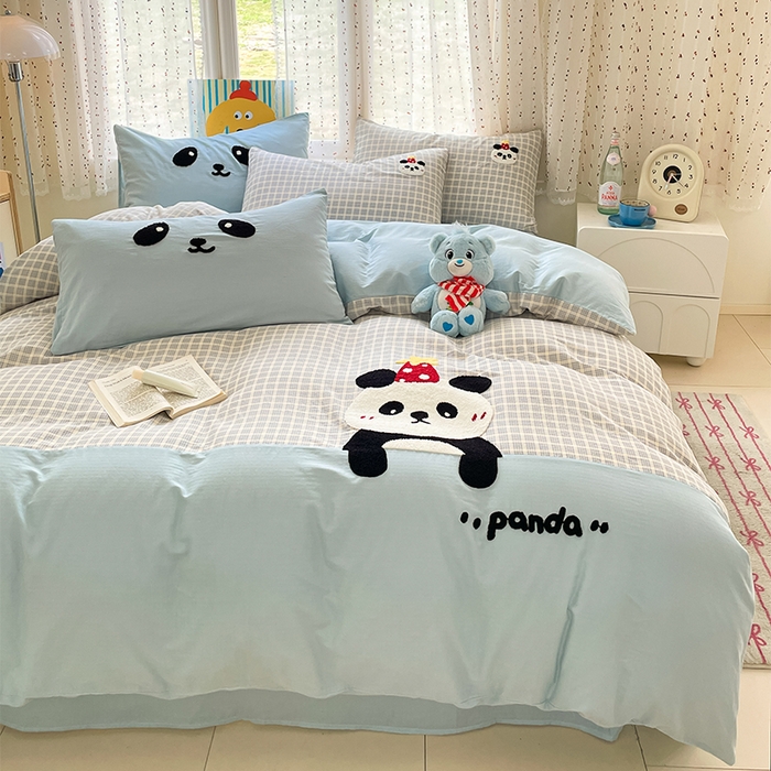 91家纺网 家纺一手货源 找家纺 寐居家纺 2025新款全棉纯棉A类双层纱拼接毛巾绣花四件套 团团熊猫