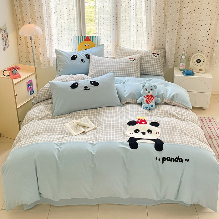 91家纺网 家纺一手货源 找家纺 寐居家纺 2025新款全棉纯棉A类双层纱拼接毛巾绣花四件套 团团熊猫