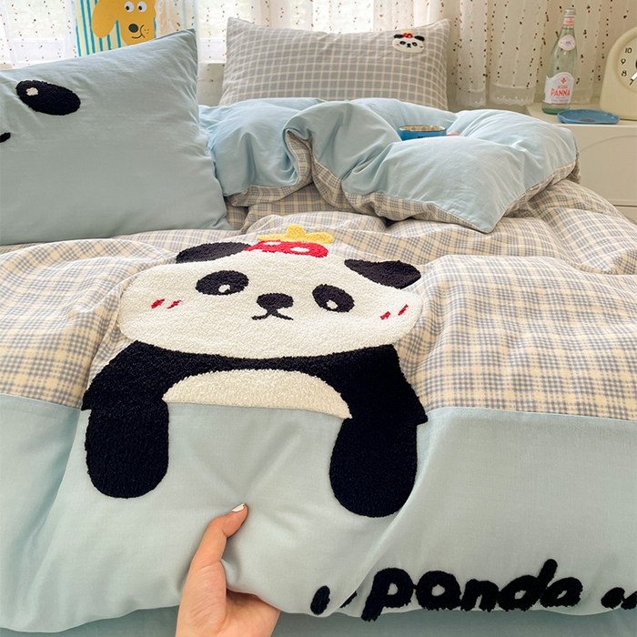 91家纺网 家纺一手货源 找家纺 寐居家纺 2025新款全棉纯棉A类双层纱拼接毛巾绣花四件套 团团熊猫