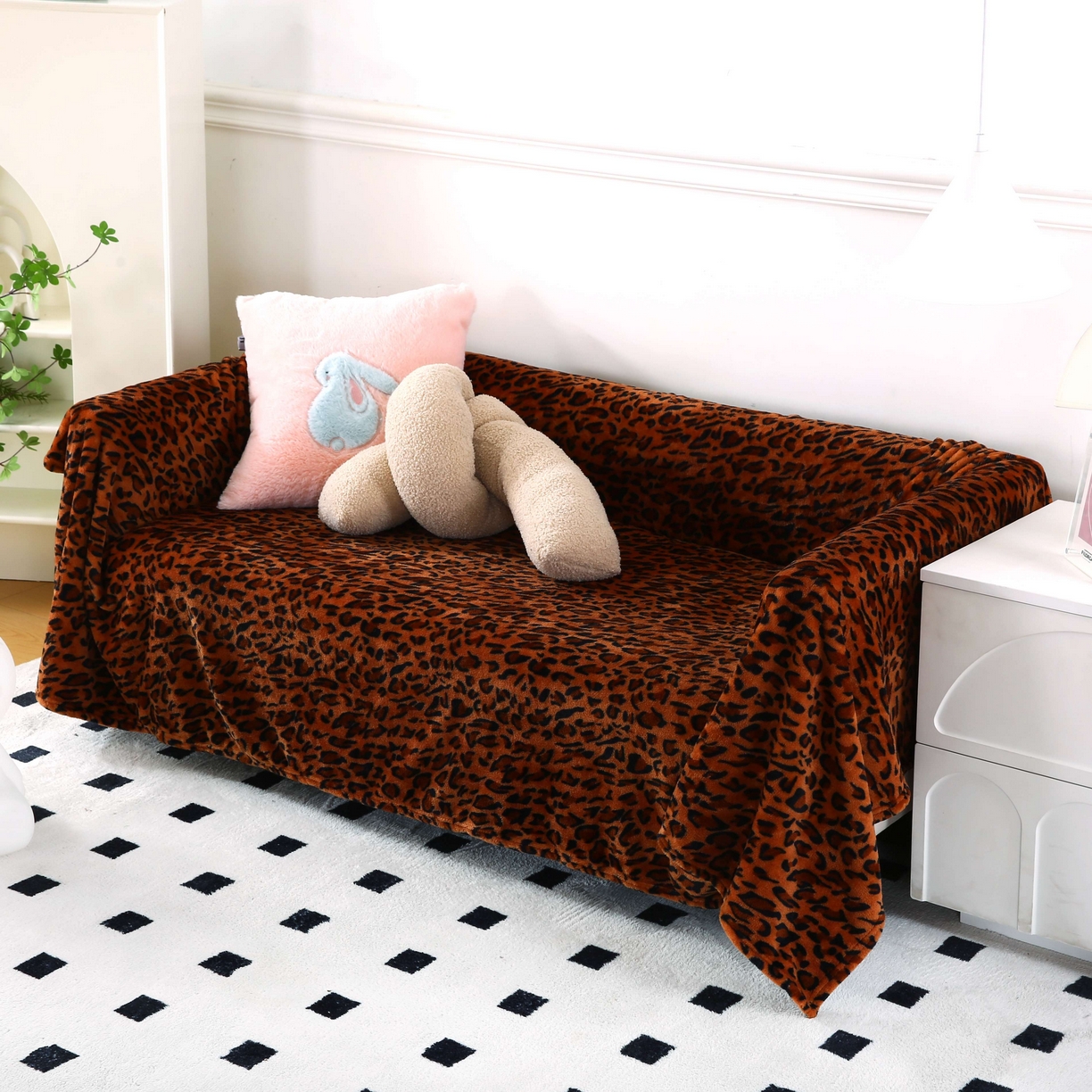 91家纺网 家纺一手货源 找家纺 璐维斯 2025新款直播260g法莱绒毯子牛奶绒印花毛毯沙发巾沙发毯跨境外贸 豹纹咖