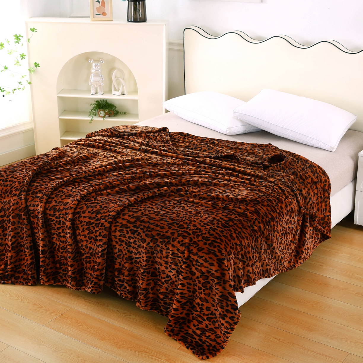 91家纺网 家纺一手货源 找家纺 璐维斯 2025新款直播260g法莱绒毯子牛奶绒印花毛毯沙发巾沙发毯跨境外贸 豹纹咖