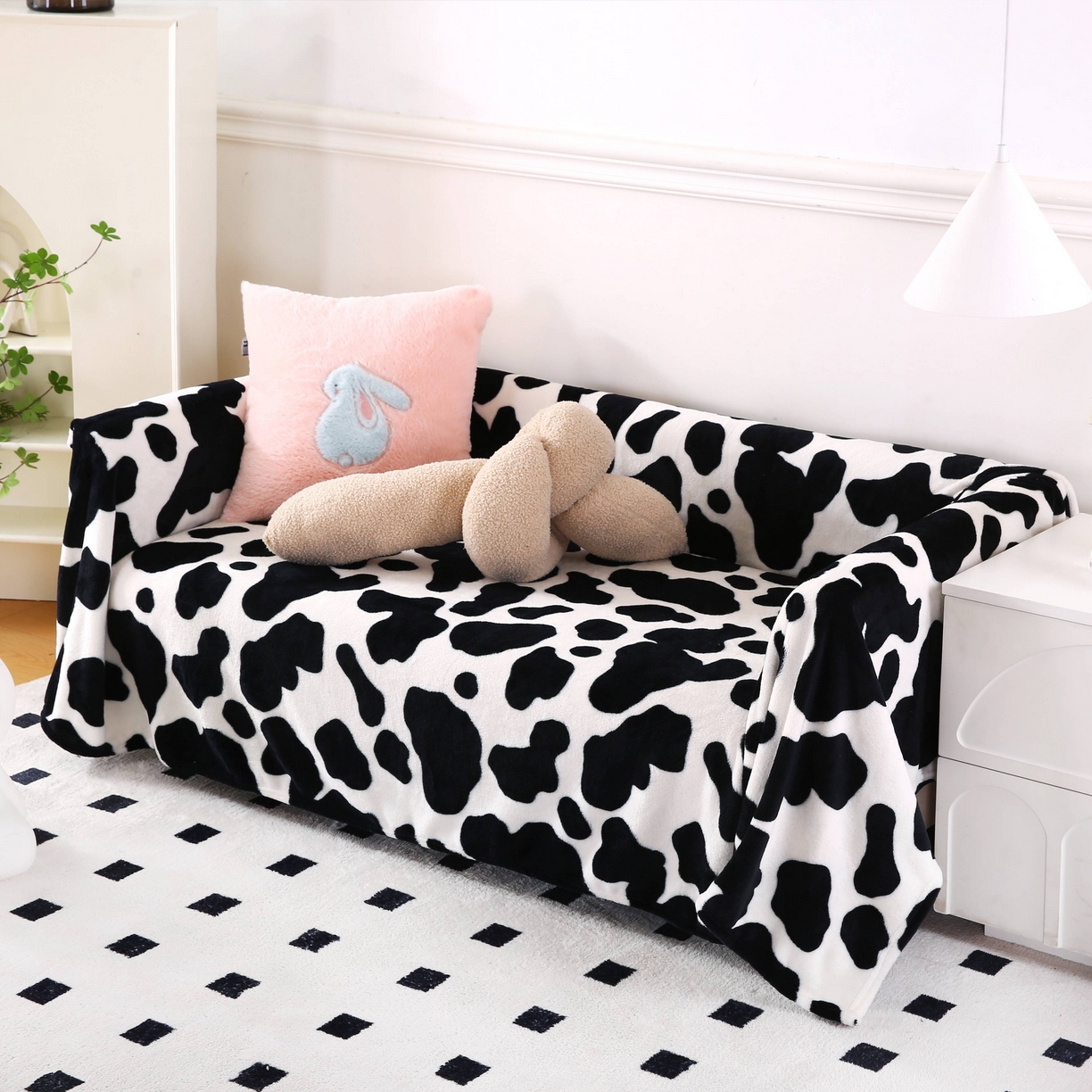 91家纺网 家纺一手货源 找家纺 璐维斯 2025新款直播260g法莱绒毯子牛奶绒印花毛毯沙发巾沙发毯跨境外贸 奶牛纹