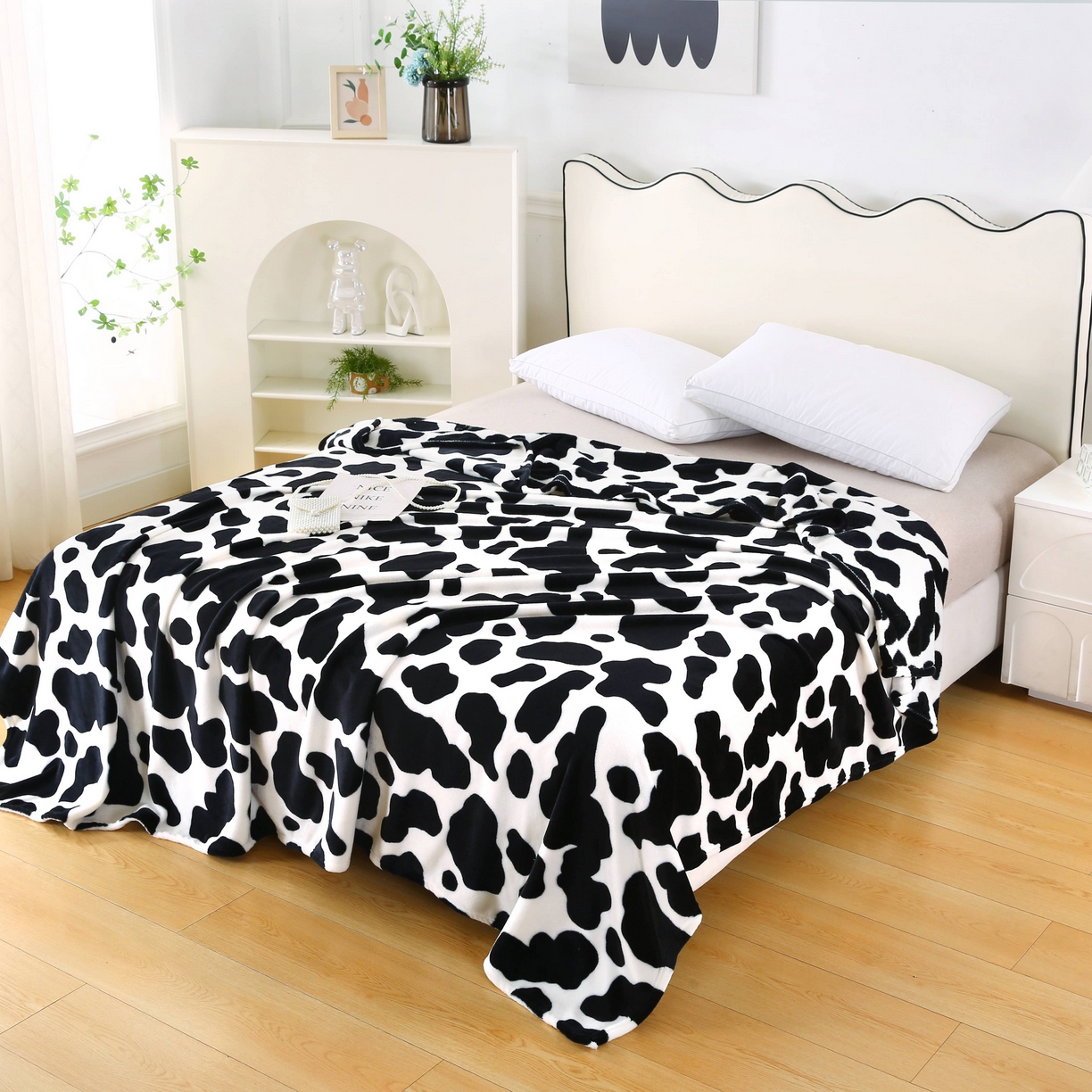 91家纺网 家纺一手货源 找家纺 璐维斯 2025新款直播260g法莱绒毯子牛奶绒印花毛毯沙发巾沙发毯跨境外贸 奶牛纹