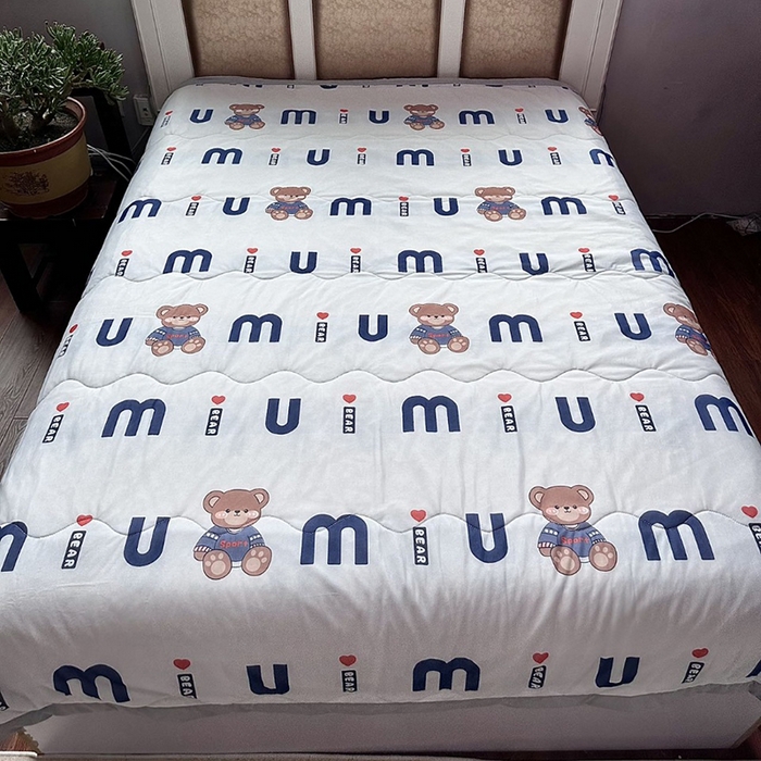 91家纺网 家纺一手货源 找家纺 歌历斯家纺 2025新款凉感丝夏被清仓亏本处理印花夏被学生夏被被子被芯颜色随机 颜色随机