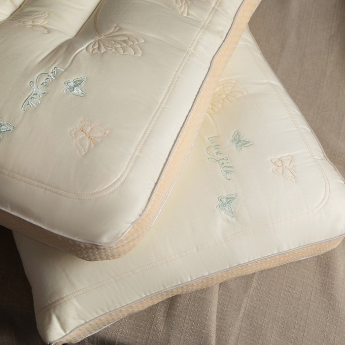 91家纺网 家纺一手货源 找家纺 （总）慕尚家纺 2025新款简约天丝棉绣花枕头枕芯