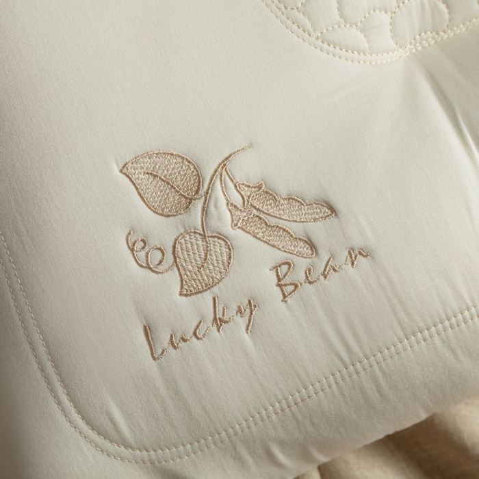 91家纺网 家纺一手货源 找家纺 慕尚家纺 2025新款简约天丝棉绣花枕头枕芯 舒适大豆枕 48x74cm/只