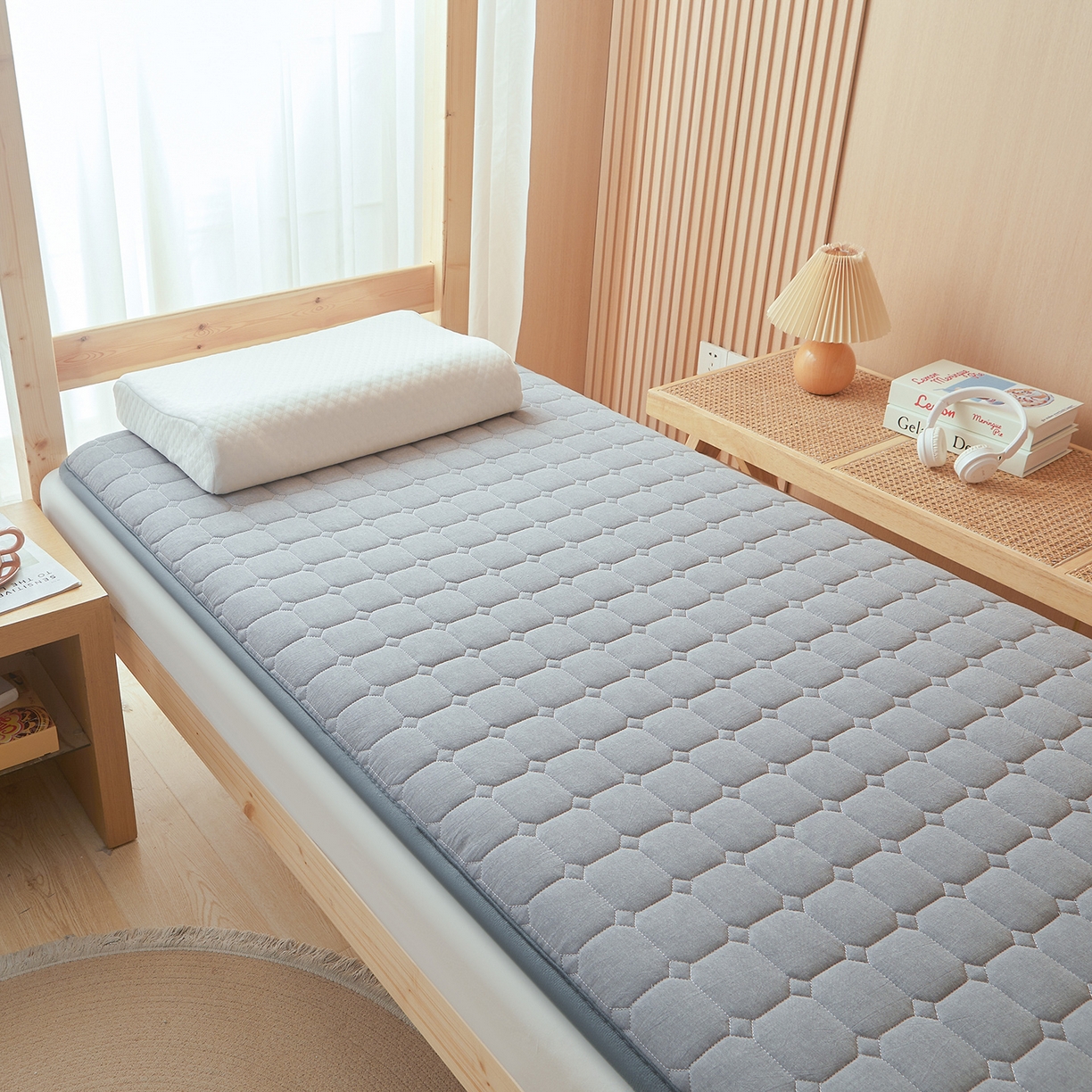 91家纺网 家纺一手货源 找家纺 丽诺床垫 2025新款全棉色织棉花学生床垫 棉花床垫-灰色