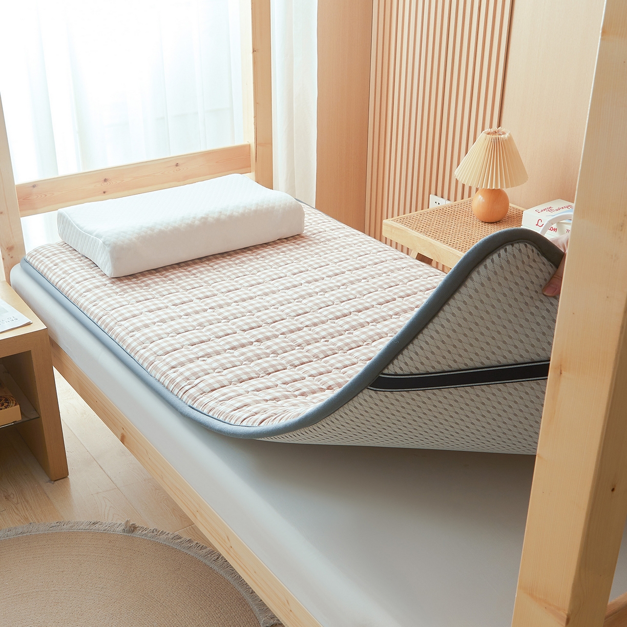 91家纺网 家纺一手货源 找家纺 丽诺床垫 2025新款全棉色织棉花学生床垫 棉花床垫-咖小格