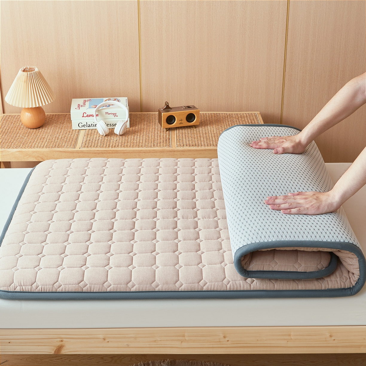 91家纺网 家纺一手货源 找家纺 丽诺床垫 2025新款全棉色织棉花学生床垫 棉花床垫-卡其色