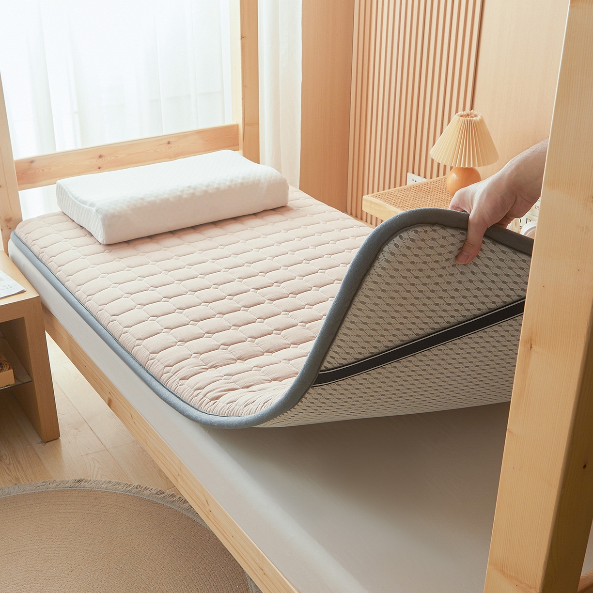 91家纺网 家纺一手货源 找家纺 丽诺床垫 2025新款全棉色织棉花学生床垫 棉花床垫-卡其色