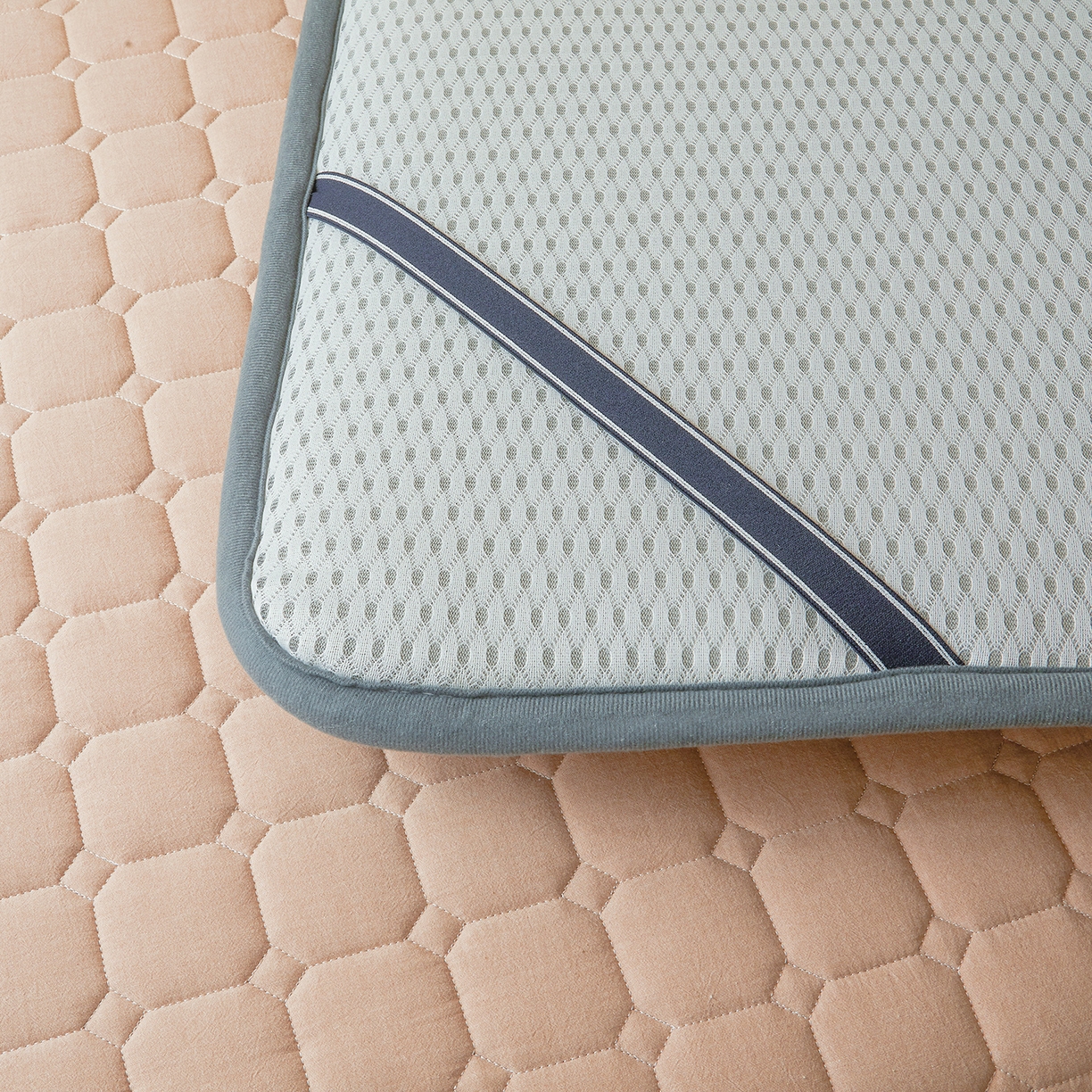 91家纺网 家纺一手货源 找家纺 丽诺床垫 2025新款全棉色织棉花学生床垫 棉花床垫-卡其色