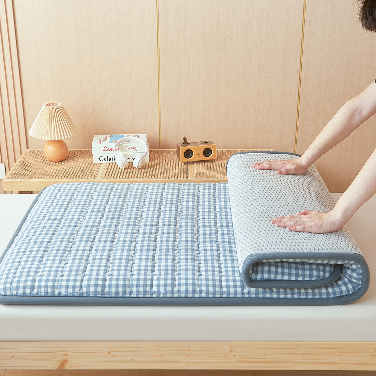 91家纺网 家纺一手货源 找家纺 丽诺床垫 2025新款全棉色织棉花学生床垫 棉花床垫-蓝小格