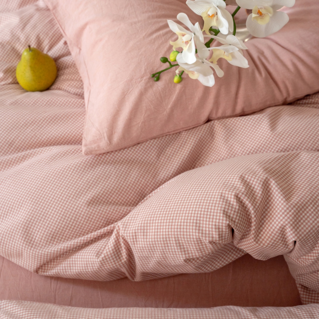 91家纺网 家纺一手货源 找家纺 玖弘家居 2025新款全棉水洗棉细格四件套 皮粉细格