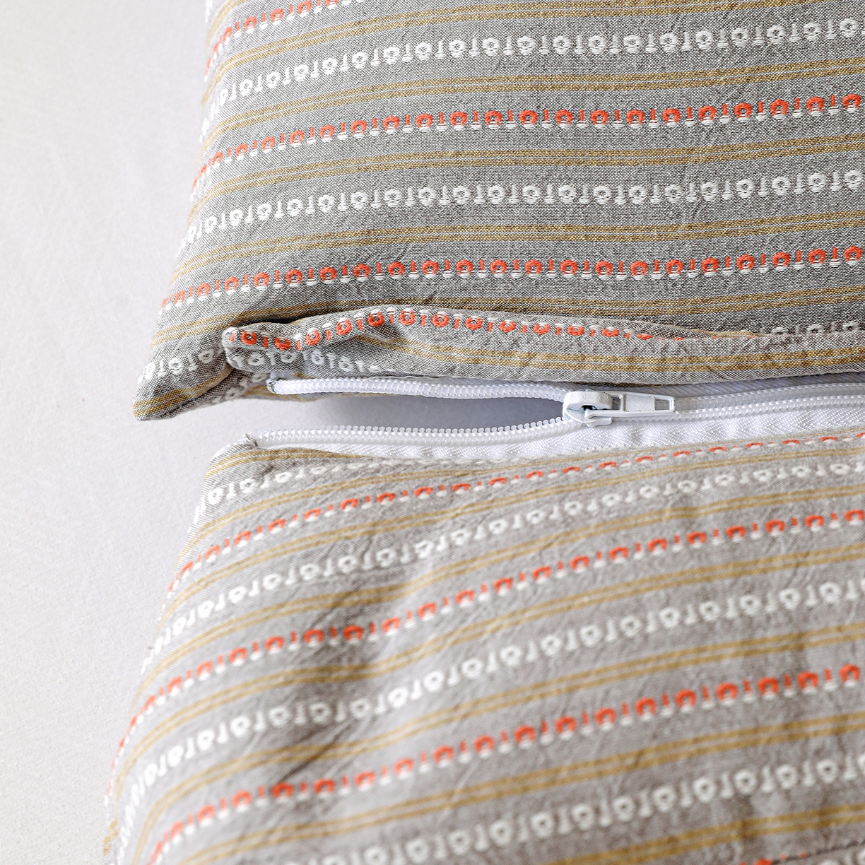 91家纺网 家纺一手货源 找家纺 （总）圣之寐 2025春夏新款三角牵引组合荞麦枕印花款