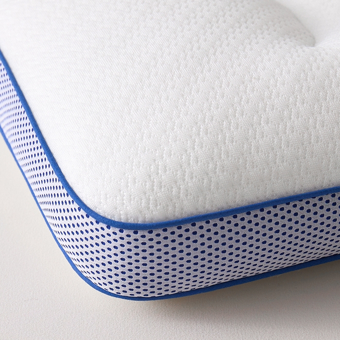 91家纺网 家纺一手货源 找家纺 （总）圣之寐 2025新款英伦LOGO逢考必过针织空气层学生护颈枕枕头枕芯