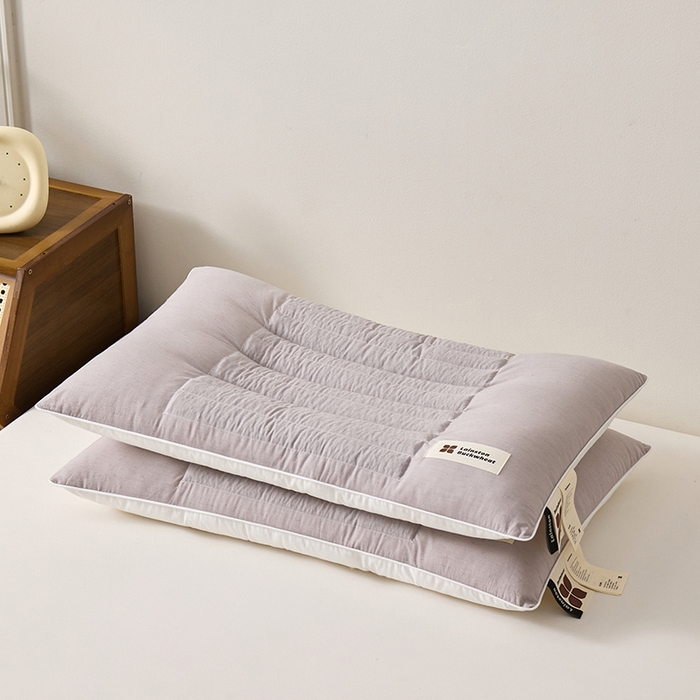 91家纺网 家纺一手货源 找家纺 圣之寐 2025新款草本苦荞健康睡眠护颈枕头枕芯 护颈低枕-冬灰