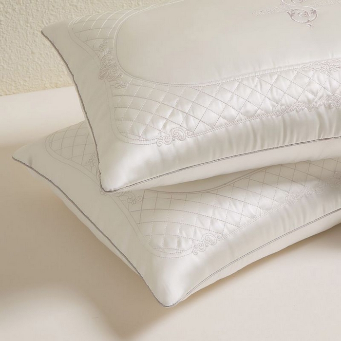 91家纺网 家纺一手货源 找家纺 （总）圣之寐 2025新款蚕丝刺绣养 颜枕枕头枕芯